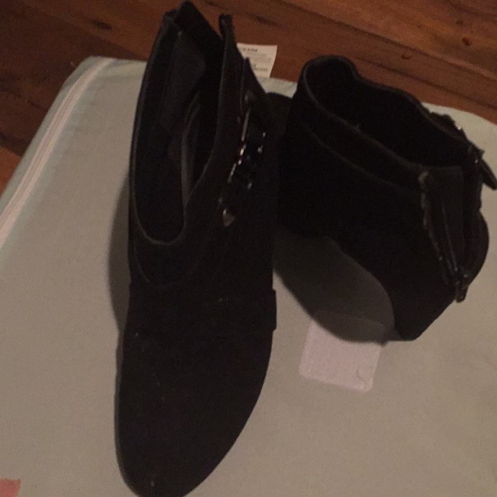 Booties - Picture 3 of 3